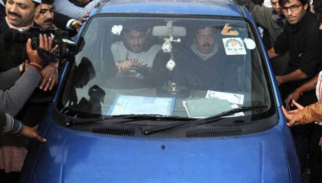 kejariwal ke paas kon kon se gadi hai